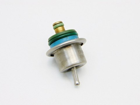 ZAWÓR LISTWY PALIWA 1.0 12V CORSA C AGILA A 0280160582 ZAWÓR LISTWY PALIWA 1.0 12V CORSA C AGILA A 0280160582
