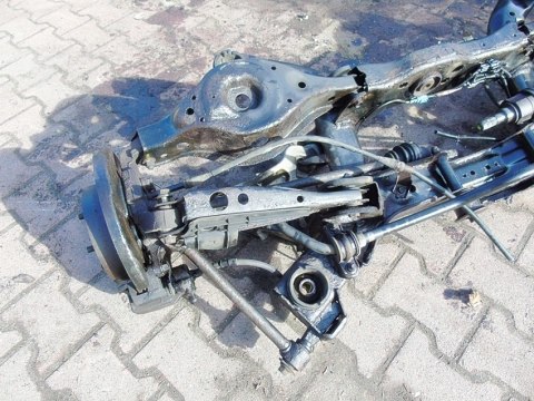 BELKA ZAWIIESZENIE TYŁ OŚ WAHACZE PÓŁOŚ NISSAN MURANO I Z50 3.5 V6 4X4 BELKA ZAWIIESZENIE TYŁ OŚ WAHACZE PÓŁOŚ NISSAN MURANO I Z50 3.5 V6 4X4