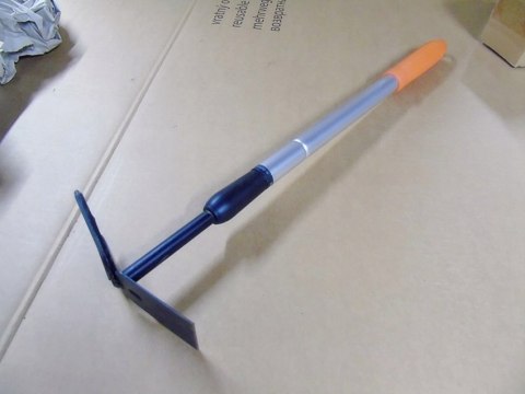 Black&Decker Kultywator grabie ogrodowe i motyka regulowana długość 66-101 Black&Decker Kultywator grabie ogrodowe i motyka regulowana długość 66-101