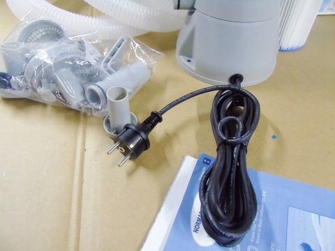 Pompa filtrująca wodę w basenie kartuszowa Intex 28638 3785 l/h Pompa filtrująca wodę w basenie kartuszowa Intex 28638 3785 l/h