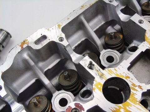 GŁOWICA WAŁKI 1.6 16V MEGANE II SCENIC II LAGUNA II MODUS CLIO 8200145259F GŁOWICA WAŁKI 1.6 16V MEGANE II SCENIC II LAGUNA II MODUS CLIO 8200145259F