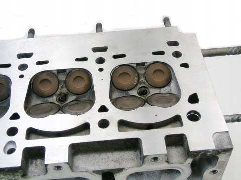 GŁOWICA WAŁKI 1.6 16V MEGANE II SCENIC II LAGUNA II MODUS CLIO 8200145259F GŁOWICA WAŁKI 1.6 16V MEGANE II SCENIC II LAGUNA II MODUS CLIO 8200145259F