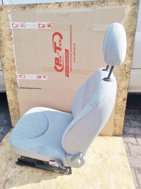 FOTEL PASAŻERA PRAWY PRZÓD CITROEN C3 I 2004 1.1 2002-2007 FOTEL PASAŻERA PRAWY PRZÓD CITROEN C3 I 2004 1.1 2002-2007