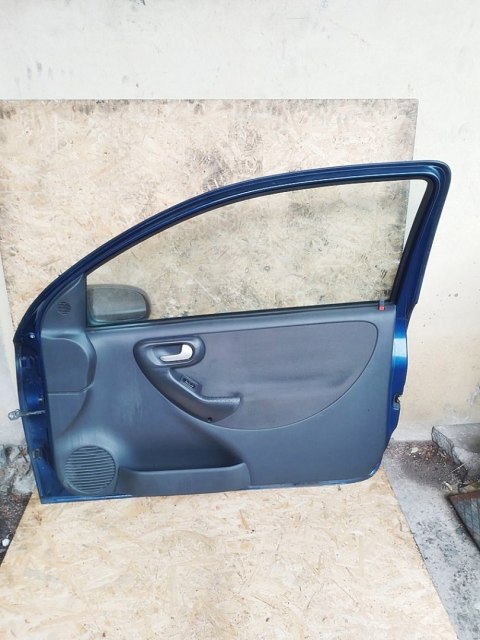 DRZWI KOMPLETNE PRAWY PRZÓD OPEL CORSA C 3 DRZWIOWA 2003-2009 DRZWI KOMPLETNE PRAWY PRZÓD OPEL CORSA C 3 DRZWIOWA 2003-2009