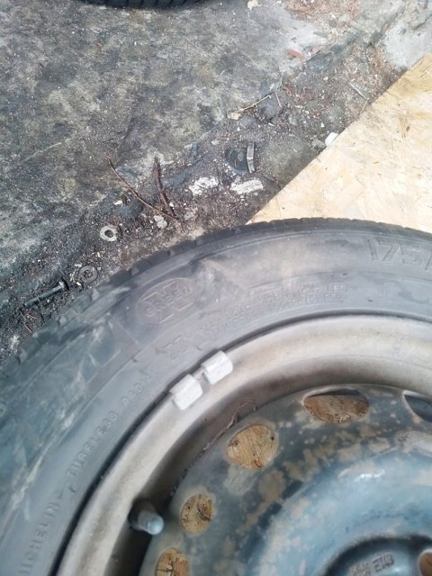 KOŁA KOMPLET FELGI OPONY 175/65R14 OPEL CORSA C 2003-2009 MICHELIN ENERGY KOŁA KOMPLET FELGI OPONY 175/65R14 OPEL CORSA C 2003-2009 MICHELIN ENERGY