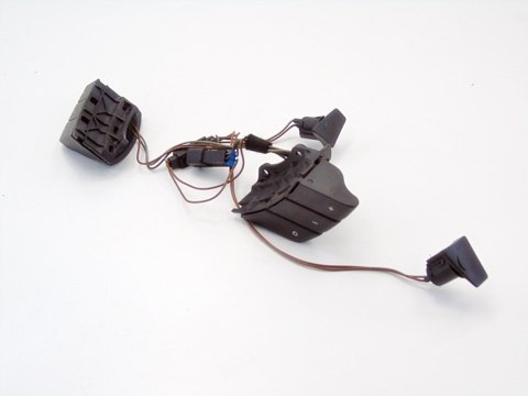 PRZEŁĄCZNIKI STEROWANIE RADIEM KIEROWNICY OPEL CORSA C 2003-2009 09185419 PRZEŁĄCZNIKI STEROWANIE RADIEM KIEROWNICY OPEL CORSA C 2003-2009 09185419