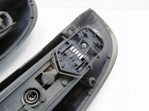 LAMPY TYŁ KOMPLET DYMIONE OPEL CORSA C LIFT 1.3 CDTI 3D 2003-2009 LAMPY TYŁ KOMPLET DYMIONE OPEL CORSA C LIFT 1.3 CDTI 3D 2003-2009