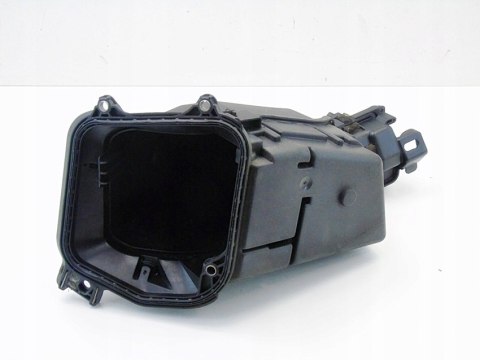 OBUDOWA SKRZYNKI BEZPIECZNIKÓW OPEL CORSA C 1.3 CDTI 3D 2003-2009 24458363 OBUDOWA SKRZYNKI BEZPIECZNIKÓW OPEL CORSA C 1.3 CDTI 3D 2003-2009 24458363