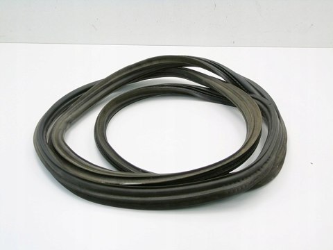 USZCZELKA WNĘKI BAGAŻNIKA PRZÓD OPEL CORSA C 1.3 CDTI 3D 2003-2009 USZCZELKA WNĘKI BAGAŻNIKA PRZÓD OPEL CORSA C 1.3 CDTI 3D 2003-2009