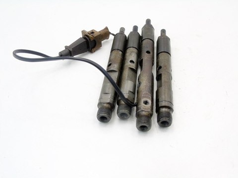 WTRYSKIWACZE 2.0 TD FREELANDER ROVER 0432193700 0432193701 WTRYSKIWACZE 2.0 TD FREELANDER ROVER 0432193700 0432193701