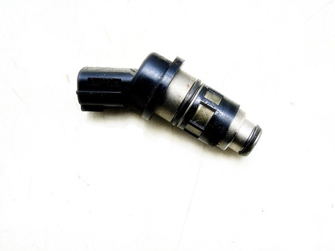 WTRYSKIWACZ NISSAN 1.4 16V ALMERA SUNNY III WTRYSKIWACZ NISSAN 1.4 16V ALMERA SUNNY III