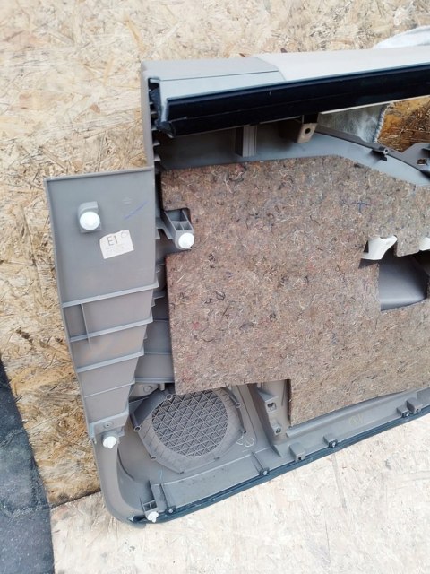 BOCZEK TAPICERKA DRZWI LEWY PRZÓD NISSAN MURANO I Z50 3.5 4X4 2003-2007 BOCZEK TAPICERKA DRZWI LEWY PRZÓD NISSAN MURANO I Z50 3.5 4X4 2003-2007
