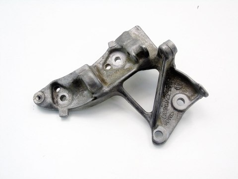 ŁAPA SILNIKA 1.6 D VOLVO C30 S40 II S80 V50 V60 V40 V70 III 9653249480 ŁAPA SILNIKA 1.6 D VOLVO C30 S40 II S80 V50 V60 V40 V70 III 9653249480