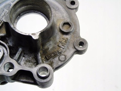 OBUDOWA POMPY WODY 2.0 SKYACTIV MAZDA 3 BM BN 6 GJ GL CX5 KE KF164 OBUDOWA POMPY WODY 2.0 SKYACTIV MAZDA 3 BM BN 6 GJ GL CX5 KE KF164