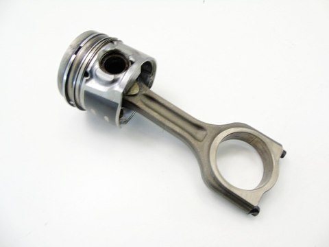 TŁOK KORBOWÓD 75L101 1.6 D VOLVO C30 S40 II S80 V50 V60 V40 V70 III TŁOK KORBOWÓD 75L101 1.6 D VOLVO C30 S40 II S80 V50 V60 V40 V70 III