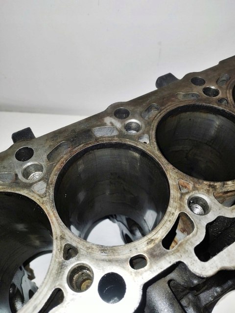 BLOK GOŁY 03G021R 2.0 TDI BRF AUDI A4 B7 A6 C6 SUPERB PASSAT B6 BLOK GOŁY 03G021R 2.0 TDI BRF AUDI A4 B7 A6 C6 SUPERB PASSAT B6
