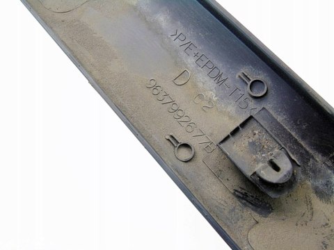 LISTWA DRZWI PRAWY TYŁ CITROEN C3 I 2004 2002-2007 9637992677 LISTWA DRZWI PRAWY TYŁ CITROEN C3 I 2004 2002-2007 9637992677