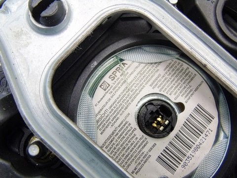 PODUSZKA POWIETRZNA KIEROWNICY CITROEN C3 I 2004 2002-2007 96380009UD PODUSZKA POWIETRZNA KIEROWNICY CITROEN C3 I 2004 2002-2007 96380009UD