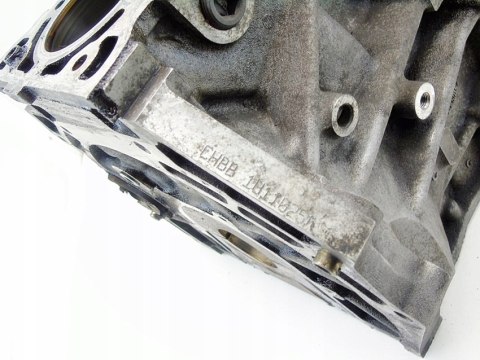 BLOK SILNIKA 1.8 2.0 16V MONDEO MK3 V50 S40 II C30 FOCUS II RF 1S7G6015AT BLOK SILNIKA 1.8 2.0 16V MONDEO MK3 V50 S40 II C30 FOCUS II RF 1S7G6015AT