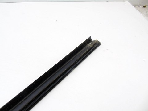 PARAPET USZCZELKA SZYBY DRZWI PRAWY TYŁ CITROEN C3 I 2004 2002-2007 PARAPET USZCZELKA SZYBY DRZWI PRAWY TYŁ CITROEN C3 I 2004 2002-2007
