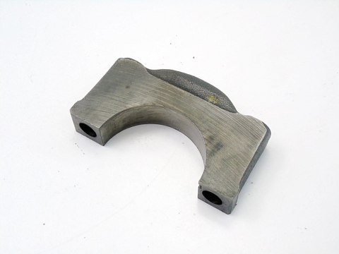 PODPORA WAŁU NR 4 1.9 TDI PASSAT B5 AUDI A4 B5 A6 C6 GOLF 4 BORA LEON PODPORA WAŁU NR 4 1.9 TDI PASSAT B5 AUDI A4 B5 A6 C6 GOLF 4 BORA LEON