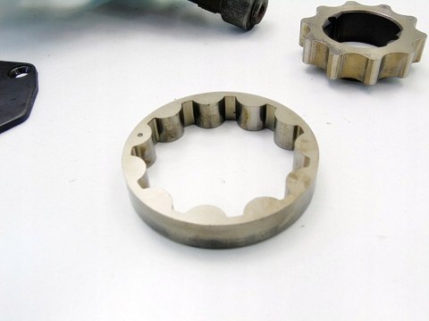 POMPA OLEJU 90536036 81836 1.8 16V ASTRA G VECTRA B C ZAFIRA A POMPA OLEJU 90536036 81836 1.8 16V ASTRA G VECTRA B C ZAFIRA A