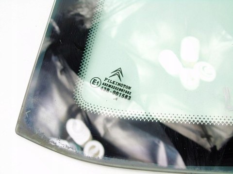 SZYBA KAROSERYJNA LEWY TYŁ CITROEN C3 I 1.1 1.4 2002-2007 SZYBA KAROSERYJNA LEWY TYŁ CITROEN C3 I 1.1 1.4 2002-2007