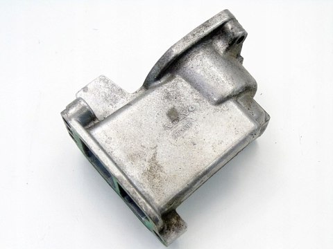 OBUDOWA TERMOSTATU 2.4 2.5 TB 20V VOLVO V70 S70 C70 XC70 S60 S80 9209867 OBUDOWA TERMOSTATU 2.4 2.5 TB 20V VOLVO V70 S70 C70 XC70 S60 S80 9209867