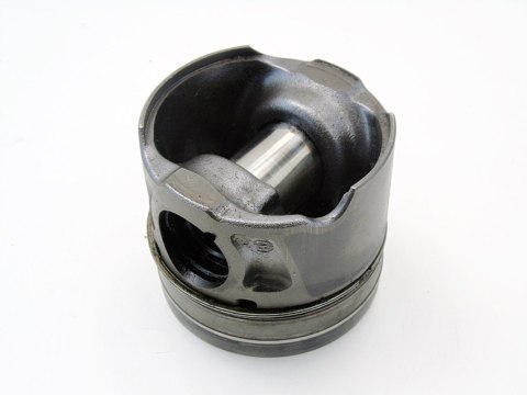 TŁOK 2.0 HDI C4 C5 JUMPY SCUDO DS4 DS5 EXPERT 308 407 508 3008 5008 807 TŁOK 2.0 HDI C4 C5 JUMPY SCUDO DS4 DS5 EXPERT 308 407 508 3008 5008 807