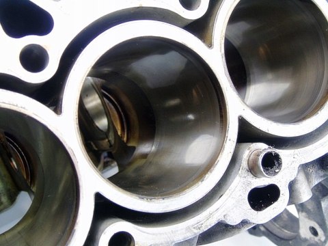 GOŁY BLOK SILNIKA TULEJE 1.2 8V I-DSI HONDA JAZZ II CIVIC VII L12A1 GOŁY BLOK SILNIKA TULEJE 1.2 8V I-DSI HONDA JAZZ II CIVIC VII L12A1