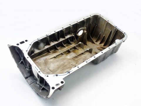 MISKA OLEJU 2.0 KOMPRESSOR MERCEDES CLK C208 A208 W202 S202 C200 W203 W210 MISKA OLEJU 2.0 KOMPRESSOR MERCEDES CLK C208 A208 W202 S202 C200 W203 W210