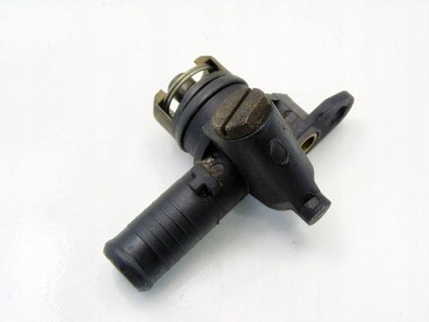 OBUDOWA TERMOSTATU 2.4 TDCI DI TDDI FORD TRANSIT MK6 MK7 137KM YC1Q6L635-AG OBUDOWA TERMOSTATU 2.4 TDCI DI TDDI FORD TRANSIT MK6 MK7 137KM YC1Q6L635-AG