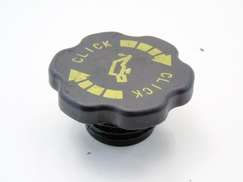 KOREK WLEWU OLEJU SILNIKA 2.0 CITD D DI CD MAZDA 3 5 6 RF7J 2005- KOREK WLEWU OLEJU SILNIKA 2.0 CITD D DI CD MAZDA 3 5 6 RF7J 2005-