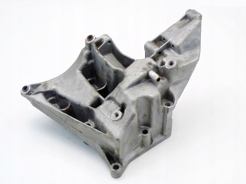 ŁAPA SILNIKA 2.0 KOMPRESSOR MERCEDES CLK C208 A208 W202 S202 C200 W203 W210 ŁAPA SILNIKA 2.0 KOMPRESSOR MERCEDES CLK C208 A208 W202 S202 C200 W203 W210