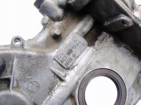 POMPA OLEJU OBUDOWA ROZRZĄDU 1.4 8V MPI SKODA FABIA I 047103153 POMPA OLEJU OBUDOWA ROZRZĄDU 1.4 8V MPI SKODA FABIA I 047103153