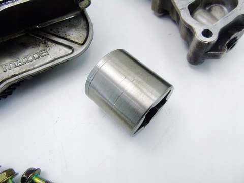 POMPA OLEJU RF7J14100 2.0 CITD D DI CD MAZDA 3 5 6 RF7J 2005- POMPA OLEJU RF7J14100 2.0 CITD D DI CD MAZDA 3 5 6 RF7J 2005-