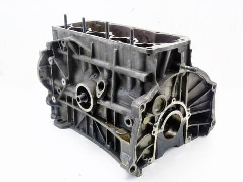 BLOK SILNIKA AZE TULEJE 1.4 8V MPI SKODA FABIA I 047103021N BLOK SILNIKA AZE TULEJE 1.4 8V MPI SKODA FABIA I 047103021N