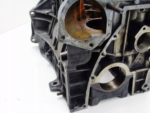BLOK SILNIKA AZE TULEJE 1.4 8V MPI SKODA FABIA I 047103021N BLOK SILNIKA AZE TULEJE 1.4 8V MPI SKODA FABIA I 047103021N
