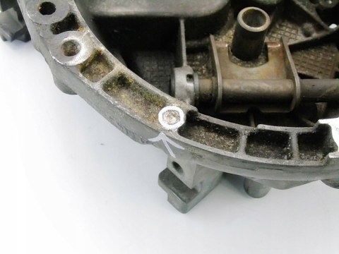 OBUDOWA SKRZYNI BIEGÓW 1.1 1.2 PUNTO PANDA SEICENTO BRAVO STILO 73502791 OBUDOWA SKRZYNI BIEGÓW 1.1 1.2 PUNTO PANDA SEICENTO BRAVO STILO 73502791