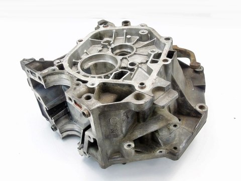 OBUDOWA SKRZYNI BIEGÓW 1.1 1.2 PUNTO PANDA SEICENTO BRAVO STILO 73502791 OBUDOWA SKRZYNI BIEGÓW 1.1 1.2 PUNTO PANDA SEICENTO BRAVO STILO 73502791