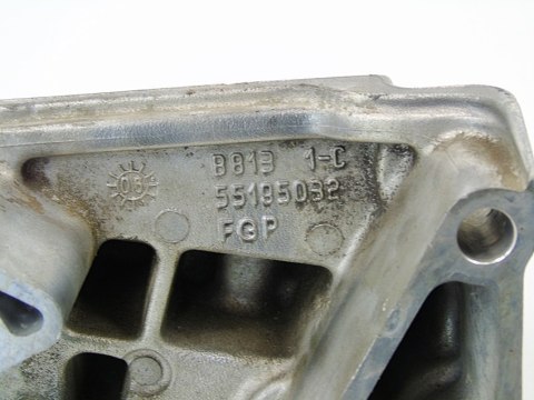 ŁAPA WSPORNIK 1.2 8V PUNTO EVO PANDA 500 KA YPSILO PUNTO 55195032 ŁAPA WSPORNIK 1.2 8V PUNTO EVO PANDA 500 KA YPSILO PUNTO 55195032