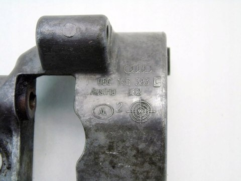 ŁAPA WSPORNIK WSPOMAGANIA 3.0 B V6 AUDI A4 B6 A6 C5 A8 D3 06C145383C ŁAPA WSPORNIK WSPOMAGANIA 3.0 B V6 AUDI A4 B6 A6 C5 A8 D3 06C145383C