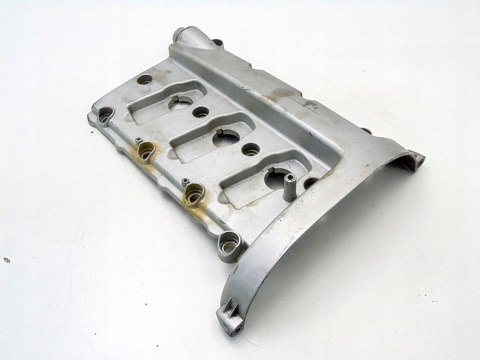 POKRYWA ZAWORÓW 3.0 B V6 AUDI A4 B6 A6 C5 A8 D3 06C103472G POKRYWA ZAWORÓW 3.0 B V6 AUDI A4 B6 A6 C5 A8 D3 06C103472G