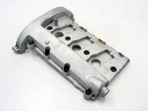 POKRYWA ZAWORÓW 3.0 B V6 AUDI A4 B6 A6 C5 A8 D3 06C103472G POKRYWA ZAWORÓW 3.0 B V6 AUDI A4 B6 A6 C5 A8 D3 06C103472G