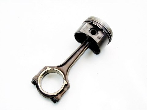 TŁOK KORBOWÓD 1.2 8V PUNTO EVO PANDA 500 KA YPSILO PUNTO 7063 TŁOK KORBOWÓD 1.2 8V PUNTO EVO PANDA 500 KA YPSILO PUNTO 7063