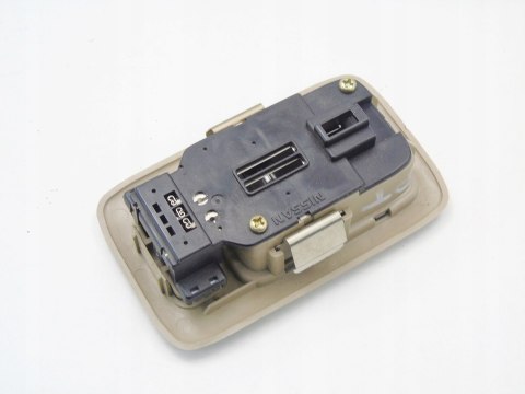 LAMPKA OŚWIETLENIE KABINY NISSAN MURANO I Z50 3.5 4X4 2003-2007 LAMPKA OŚWIETLENIE KABINY NISSAN MURANO I Z50 3.5 4X4 2003-2007