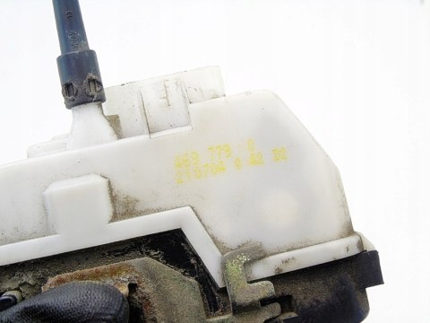 ZAMEK LINKA DRZWI PRAWY TYŁ CITROEN C3 I 1.1 1.4 2002-2007 46977980 ZAMEK LINKA DRZWI PRAWY TYŁ CITROEN C3 I 1.1 1.4 2002-2007 46977980