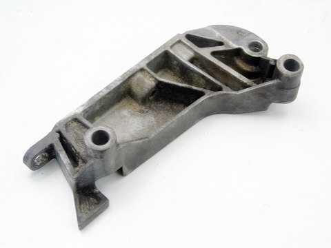 ŁAPA SILNIKA 2.2 16V OPEL ASTRA G VECTRA B C ZAFIRA SPEEDSTER 9156953 ŁAPA SILNIKA 2.2 16V OPEL ASTRA G VECTRA B C ZAFIRA SPEEDSTER 9156953