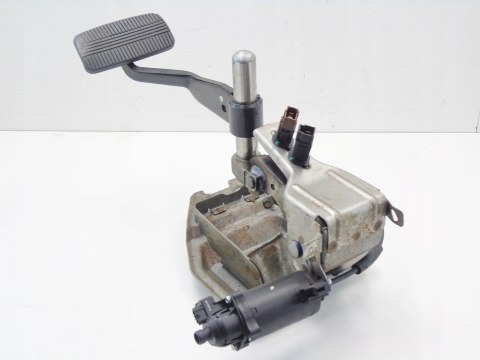 PEDAŁ HAMULCA NISSAN MURANO I Z50 3.5 4X4 2003-2007 PEDAŁ HAMULCA NISSAN MURANO I Z50 3.5 4X4 2003-2007