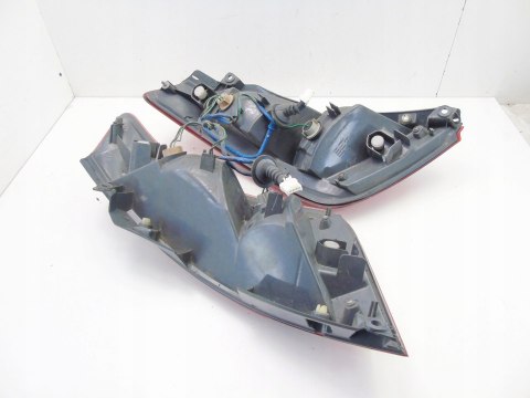 LAMPY TYŁ NISSAN MURANO I Z50 3.5 4X4 2003-2007 LAMPY TYŁ NISSAN MURANO I Z50 3.5 4X4 2003-2007